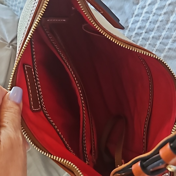 Dooney and Bourke handbag - Picture 3 of 3